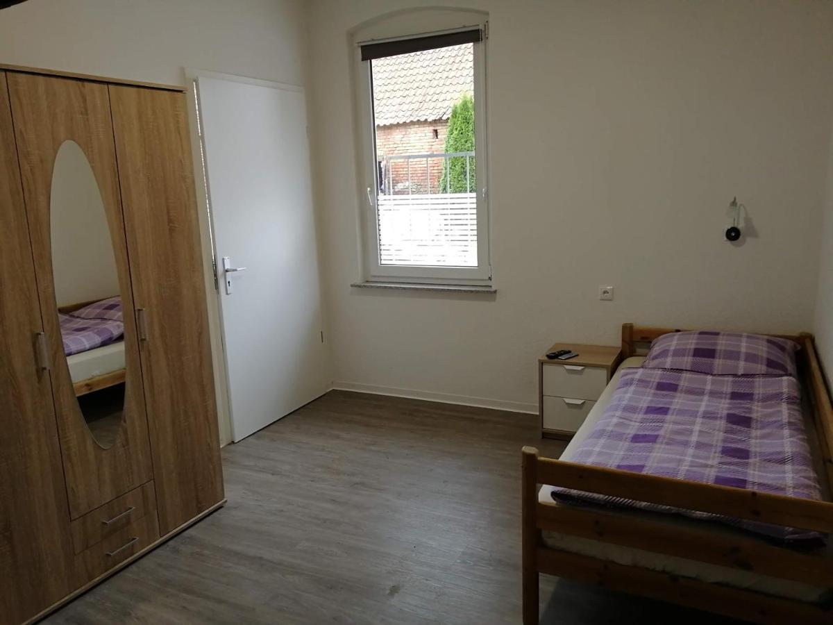 Haupthaus Moeblierte Zimmer Mit Eigenem Bad Uelzen Exterior photo